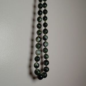 Elegant Green Beaded Necklace
